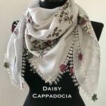 ニードルレース　刺繍のコットンスカーフ　ライトグレー