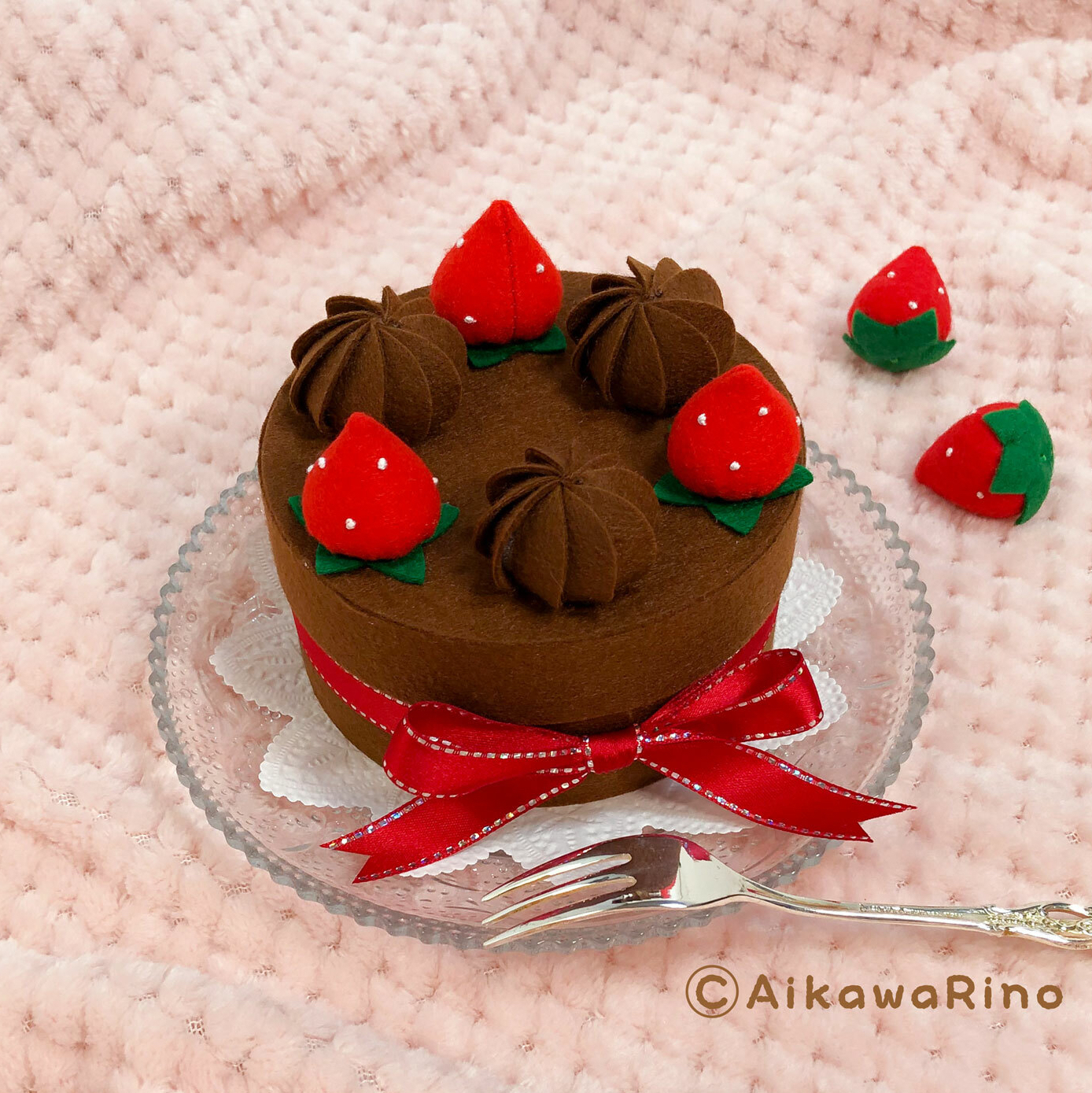 たべられないフェルトケーキBOX〜チョコ〜 Sサイズ - たべられない