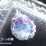 エンジェルフェザー・イン・フローライトペンダント（ワイヤージュエリー☆ワイヤーアクセサリー☆ワイヤーラッピング天然石ネックレス）