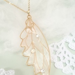ステンドグラスの雪の羽ネックレス（necklace of snow wing）