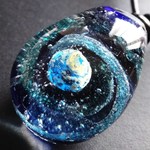 《地球》　ペンダント　とんぼ玉　　宇宙　ガラス　銀河　星