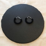 【 つぶつぶフープピアス　ブラック】