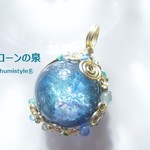 虹入り☆フローライト・スフィアペンダント（ワイヤージュエリー☆ワイヤーアクセサリー☆ワイヤーラッピング天然石ネックレス）