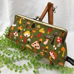 手に馴染む　がま口　ペンケース　キノコ柄