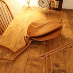 　本革(レザー)ショルダーバック　キャメル