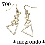 700.五連三角形トライアングルのピアス