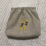イニシャル刺繍バネポーチ