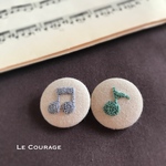 【mini】音符の刺繍ブローチ２個セット(青・緑)