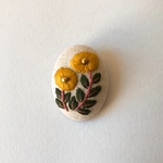 tocohana ⅱ 刺繍ブローチ    イエローピンク