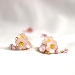 淡色桜とビジューのピアス