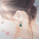 ヴィンテージスワロフスキーとスターダストのピアス/ イヤリング 〈ブルージルコン〉SWAROVSKI Vintage Swarovski