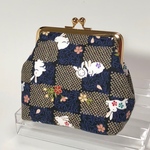 うさぎ柄ゴールドがま口ポーチ