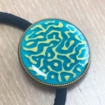 ナポレオンフィッシュの顎周辺模様のヘアゴム