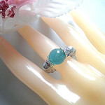 アクアマリン（天然石）と樹脂パールの指輪