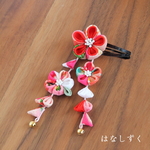 下がり付ぱっちん留め（梅・桜）　古典赤　七五三・お祝いに