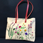 花図鑑の刺繍　赤い革の持ち手　バッグ