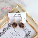 sale★人気♥️選べるカラー♥️コットンパール×ヒョウ柄ファーボールピアス/イヤリング※アレルギー対応可(サージカルステンレスor14kgf)
