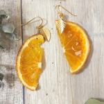 ジューシーなオレンジピアス