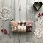 ＊大人可愛い＊刺繍とレースのふんわり♡リネンポーチ＊