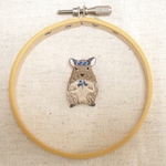 デグーの手刺繍ブローチ