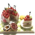 hand made  ミニチュア　ドールハウス      さくらんぼケーキセット