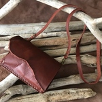 ☆ダメージレザーハンドメイド手縫いポーチポシェット☆