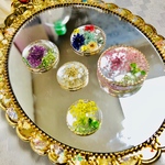 B級品。色とりどりの花のパーツ
