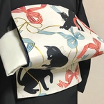 生成りに黒猫リボン柄　作り帯