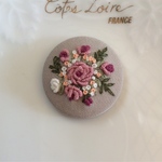 刺繍ブローチ