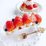 真っ赤な苺のバレッタ  strawberry   フェイクスイーツ 