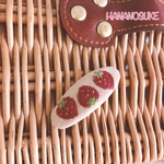 いちご刺繍のパッチンピン
