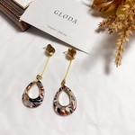 マーブルアクリルピアス アクリルロングピアス ゴールドピアス アレルギー対応 ロングピアス フォーマル 結婚式 入学式 上品 パーティー 