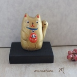 送料込み 幸せを招く猫 金色 中サイズ