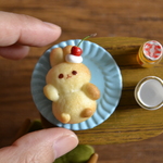 おはようさぎさん🐰さくらんぼのせ ブローチ