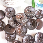【411】24個　18mm　お花　ウッド　ボタン