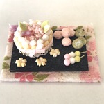 hand made  ミニチュア　ドールハウス 再販     桜のシャルロットケーキセット