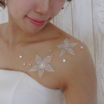 シンプルフラワーで花嫁様とドレスの引き立て役＊ウェディングに
