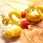 *限定再販*ネックレス(2cmスワンシュー＆ちびいちご)