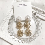 【ゴールド】パールフラワーピアス