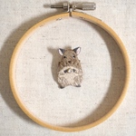 デグーの手刺繍ブローチ
