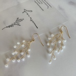 かすみ草ピアス（ホワイト）