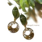 590円☆花入レジンチャーム☆アクリルグリーンのピアスのピアス/イヤリング
