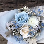 バラのプリザーブドフラワー＆ドライフラワー　ミニブーケ　ブルー&ホワイト