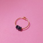 今月のサービス品♪【ピンキーリング】サファイア キラキラ 天然石 スリーストーン ピンキーリング