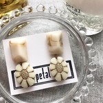 15)ivoryマーブルベージュ×ビンテージ風flower