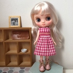 ミディブライス サイズ　ギンガムチェックのスモッキングワンピース