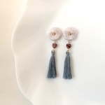 お花とタッセルの刺繍ピアス/イヤリング　valentine