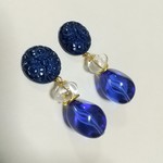 限定1★フラワー ヴィンテージボタン ブルー クリア ピアス/イヤリング  ゴールド