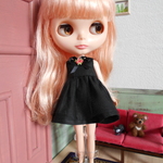 リカちゃん・ブライス　22cmドールサイズ　ワンピース