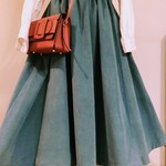 春色のフレアーギャザースカート